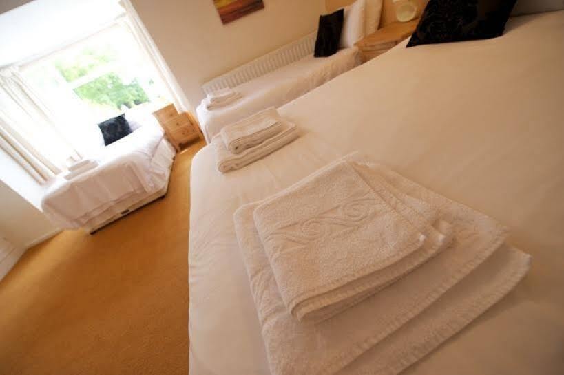 The White House Guest House Clifton  Esterno foto